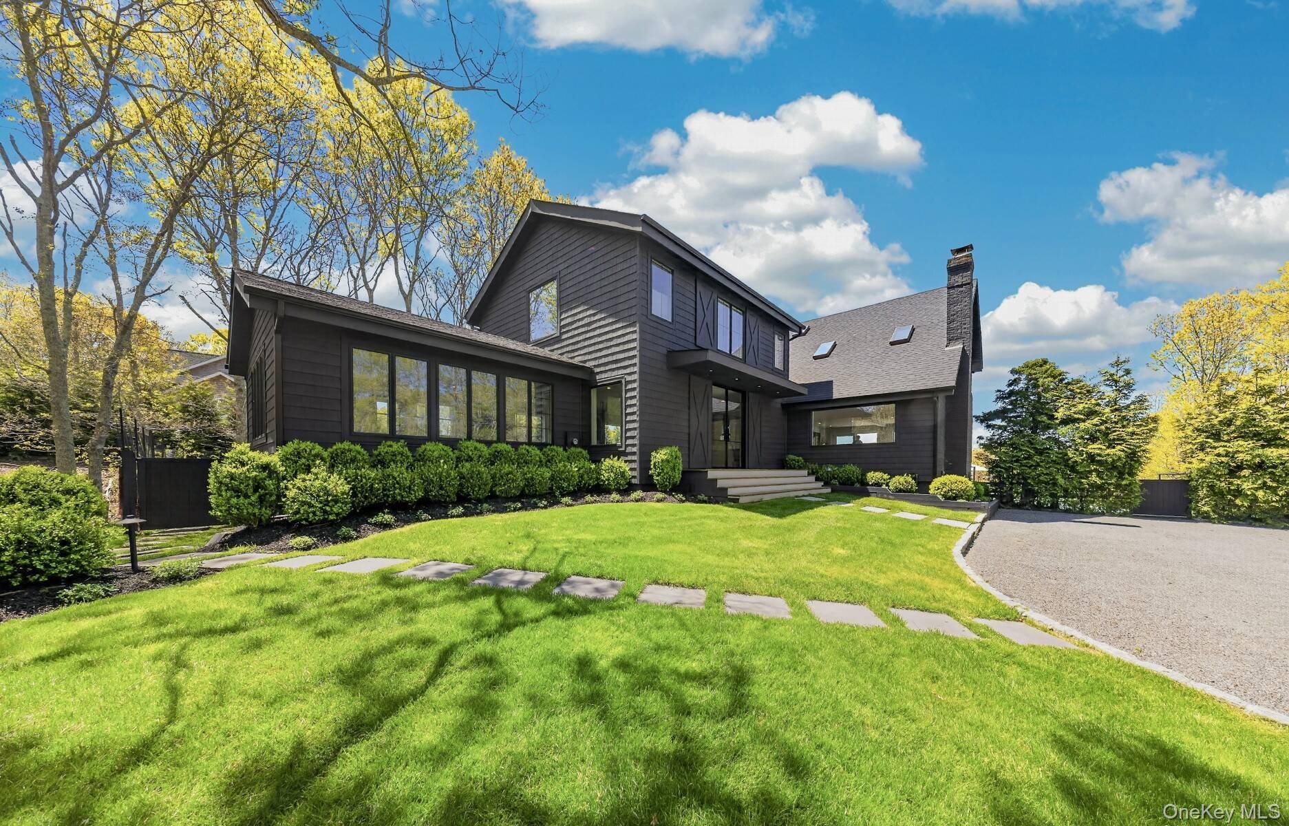 177 Bridies PATH, Southampton, NY 11968