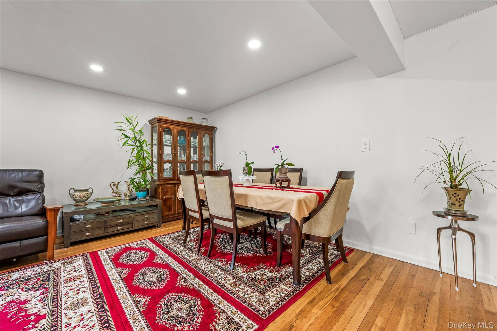 18-35 Corporal Kennedy #3C, Bayside, NY 11360