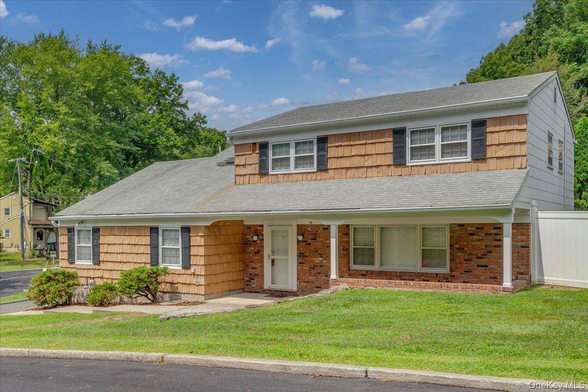 7 Shaw LN, Irvington, NY 10533