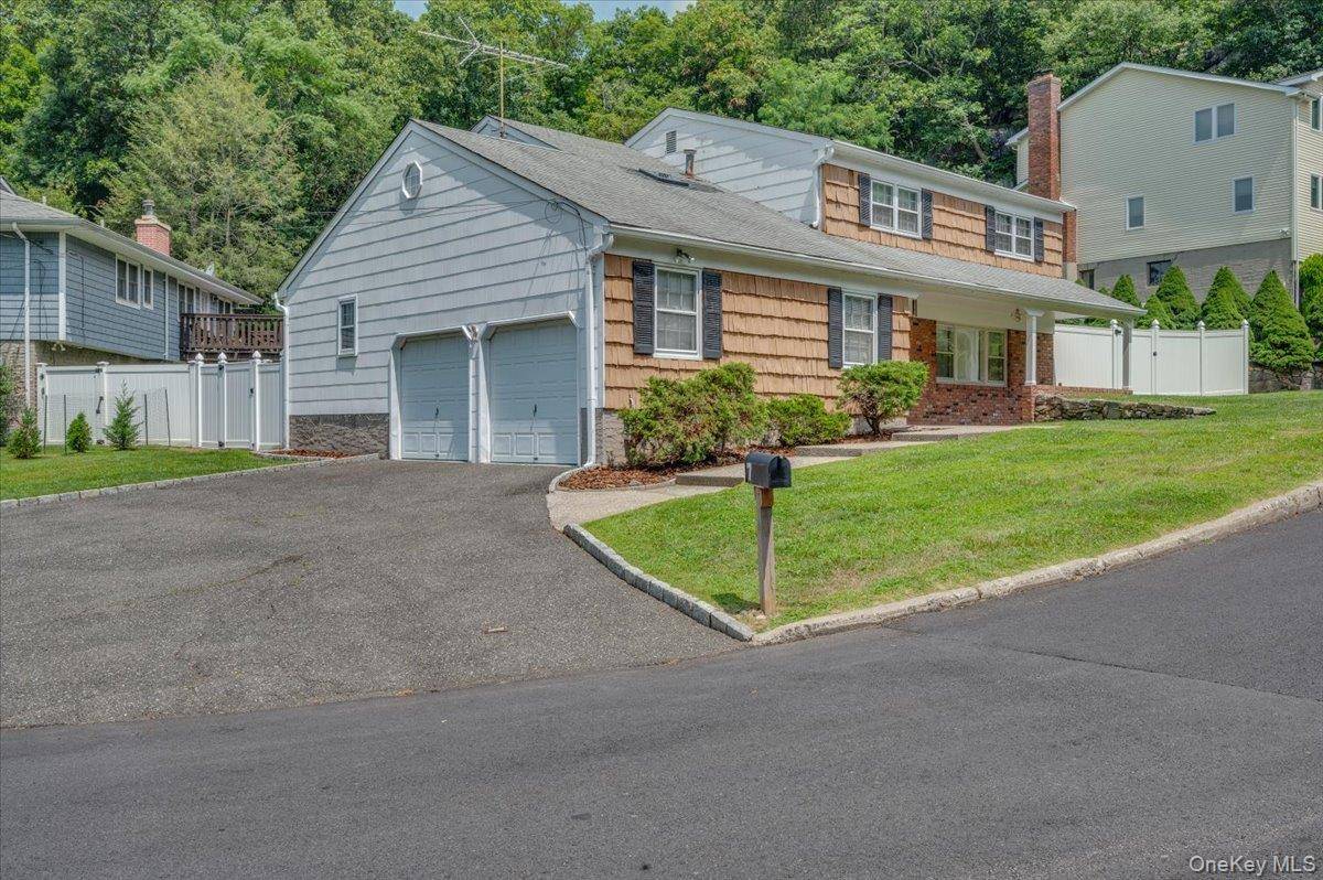 7 Shaw LN, Irvington, NY 10533