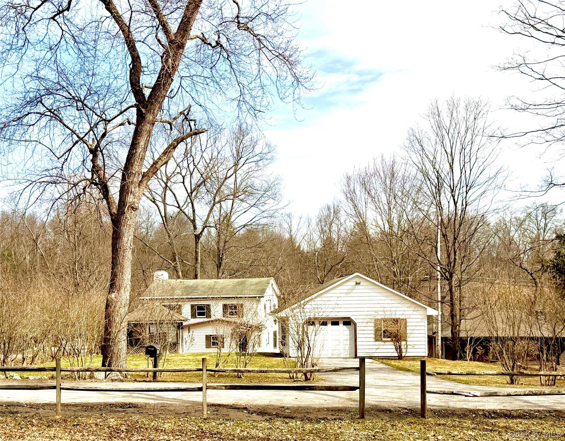 1232 Old Ford CIR, Gardiner, NY 12561