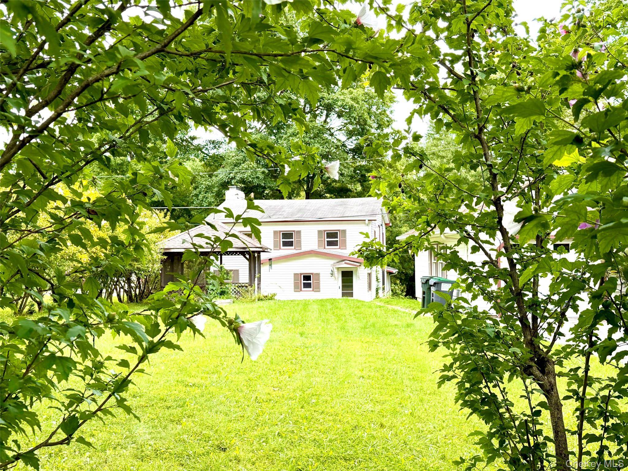 1232 Old Ford CIR, Gardiner, NY 12561