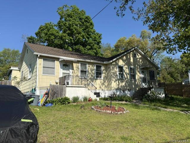37 Argyle ST, Lake Peekskill, NY 10537