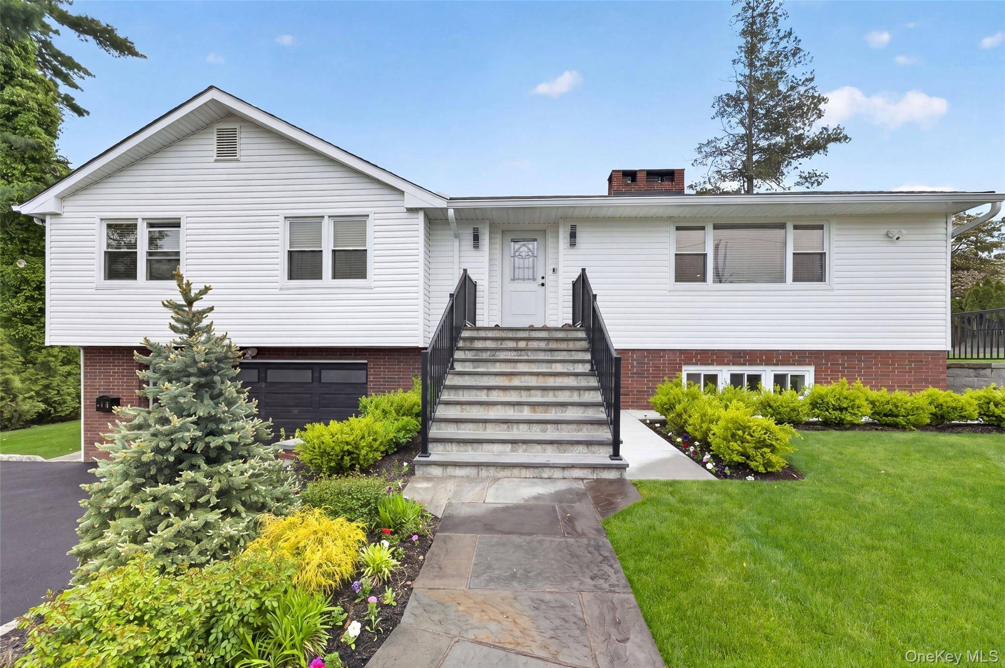 15 Cambridge AVE, Tuckahoe, NY 10707