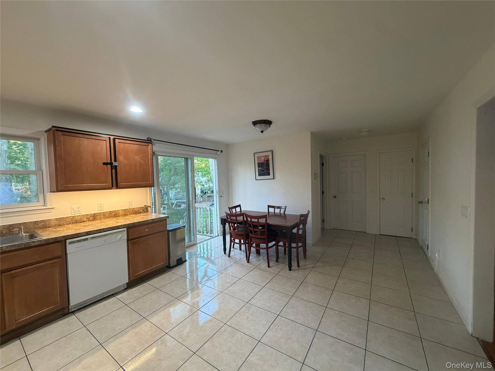 58 Flanders BLVD, Riverhead, NY 11901