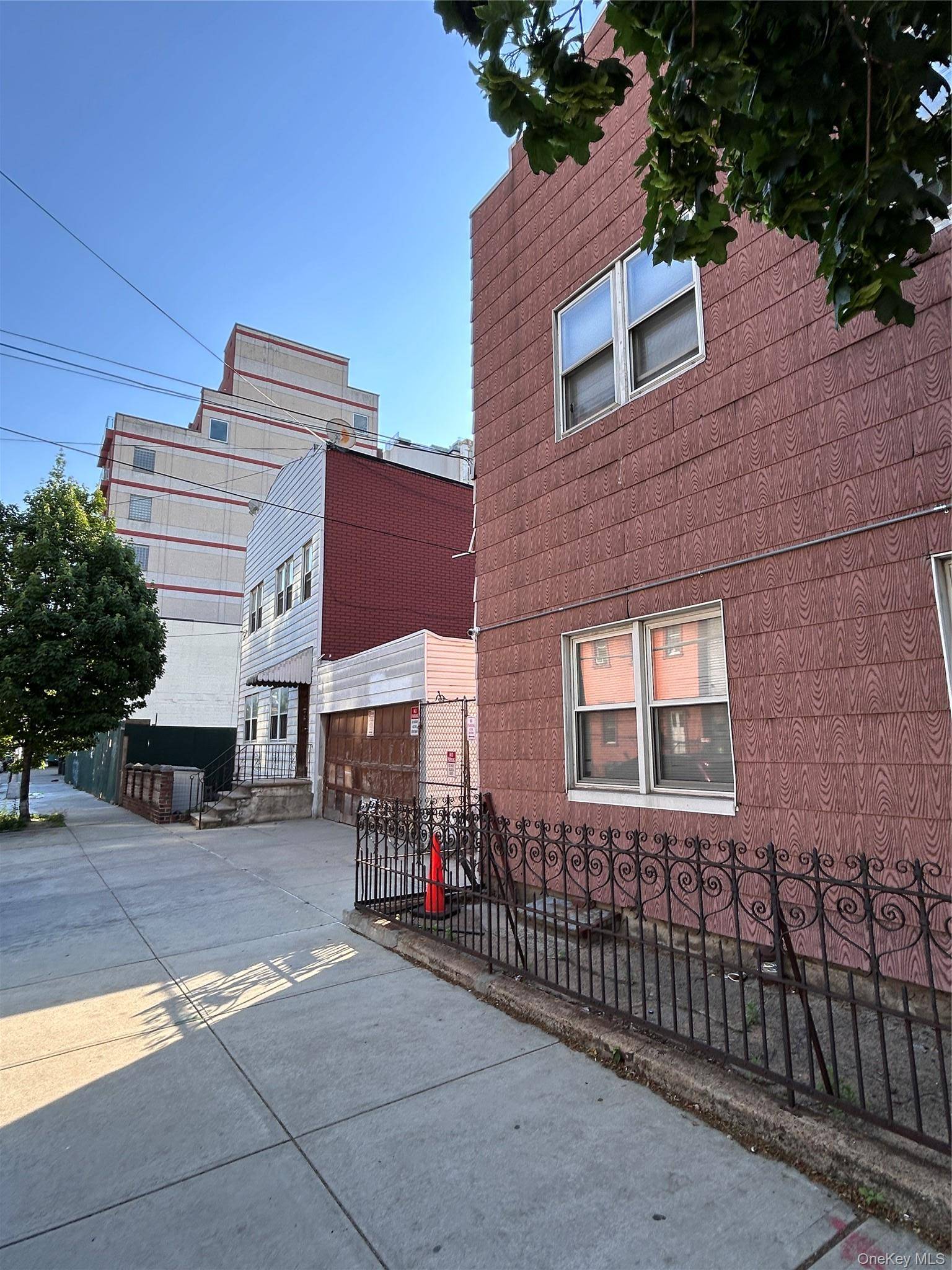 38-12 28th ST, Long Island City, NY 11101