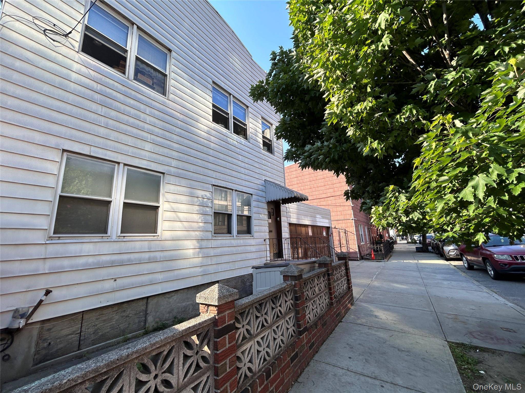 38-12 28th ST, Long Island City, NY 11101