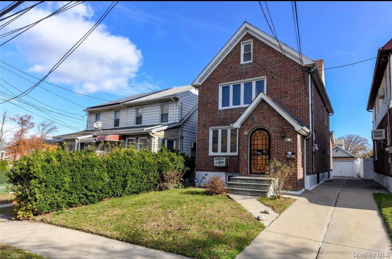 8259 172nd ST, Jamaica Hills, NY 11432