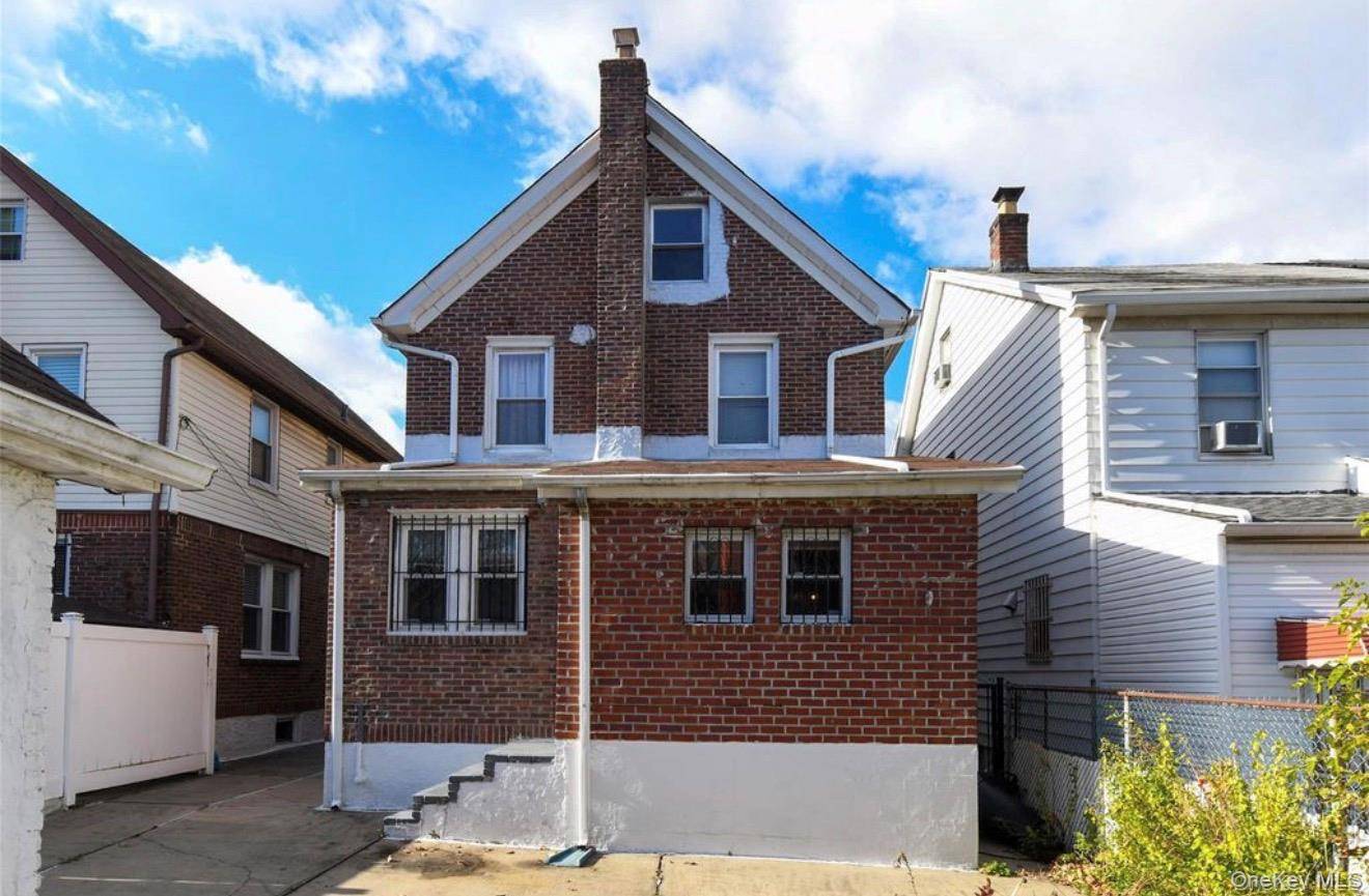 8259 172nd ST, Jamaica Hills, NY 11432