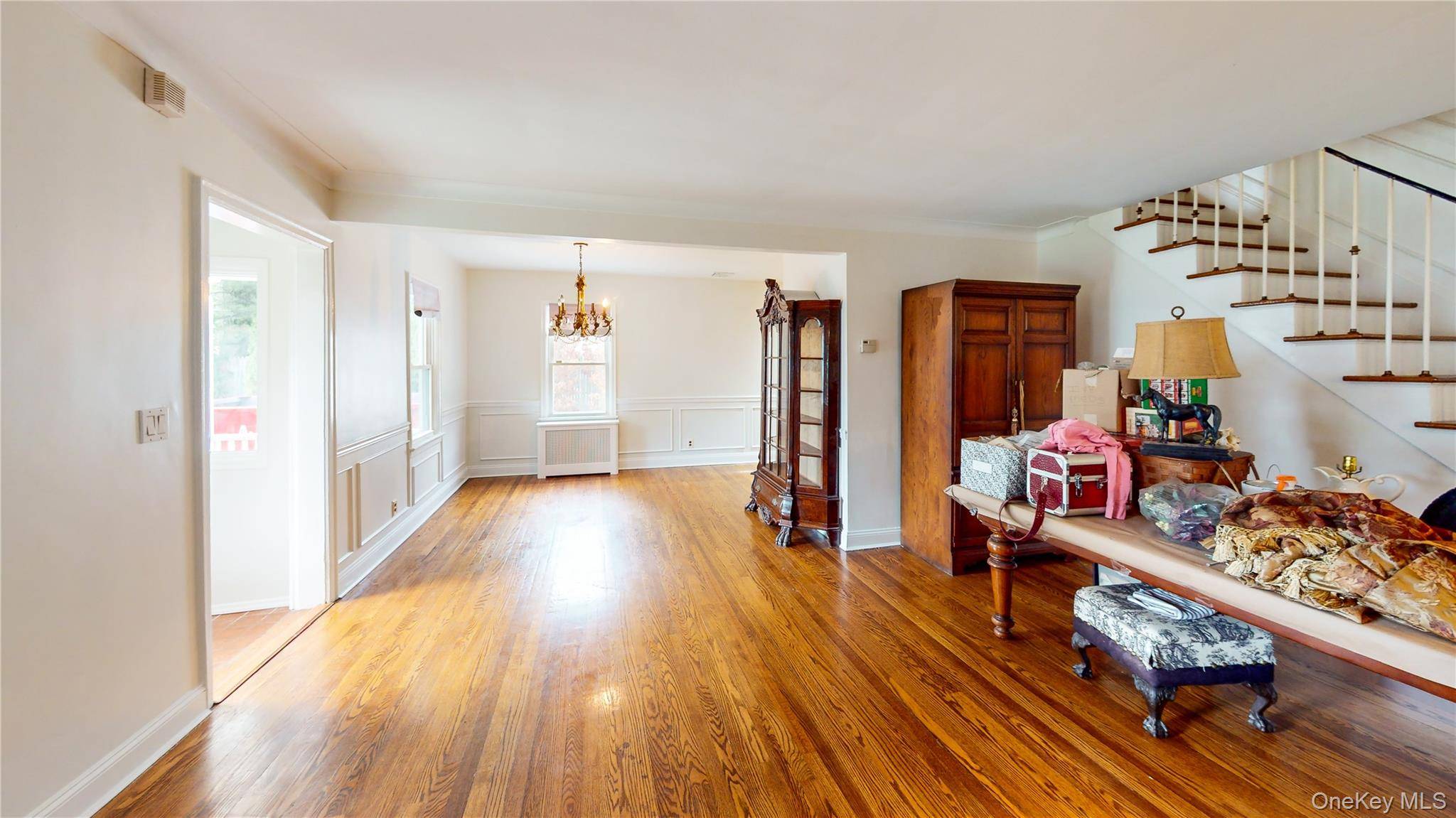 11 E Webster ST, Merrick, NY 11566