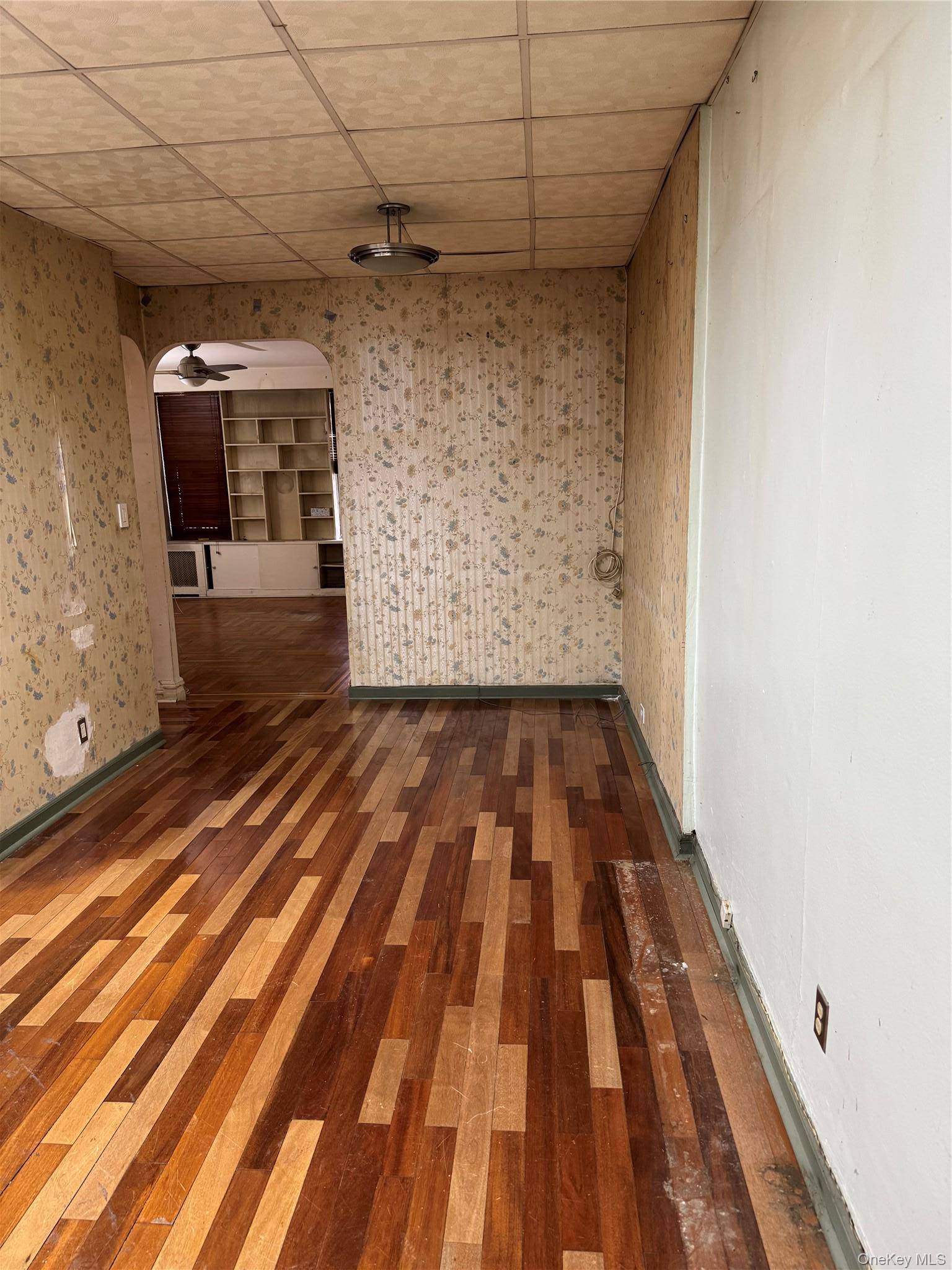 2922 Barnes Avenue #5F, Bronx, NY 10467