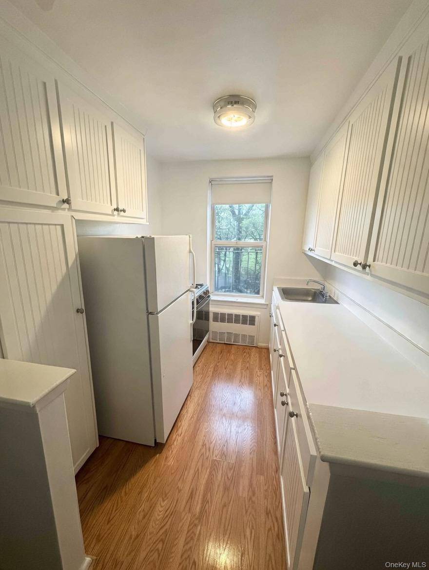 4295 Webster AVE #4A, Bronx, NY 10470