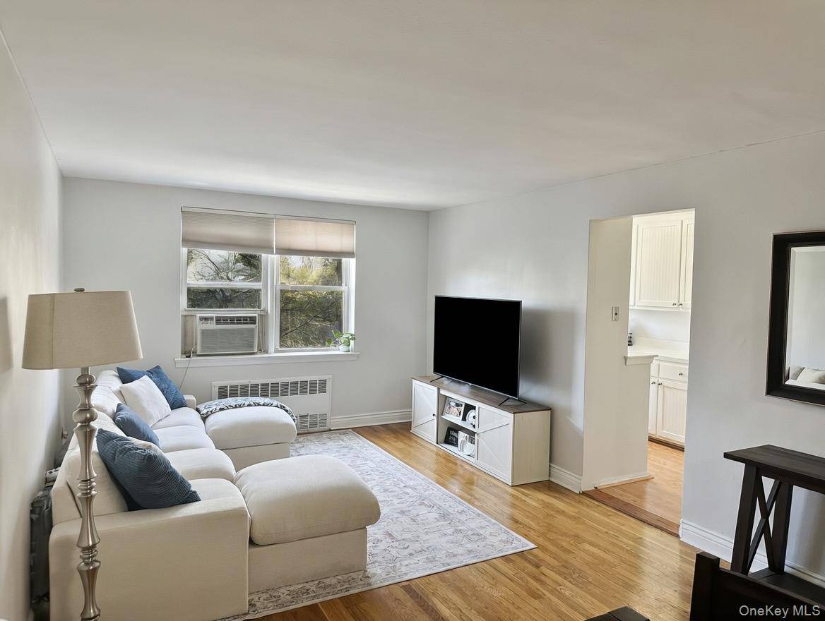 4295 Webster AVE #4A, Bronx, NY 10470