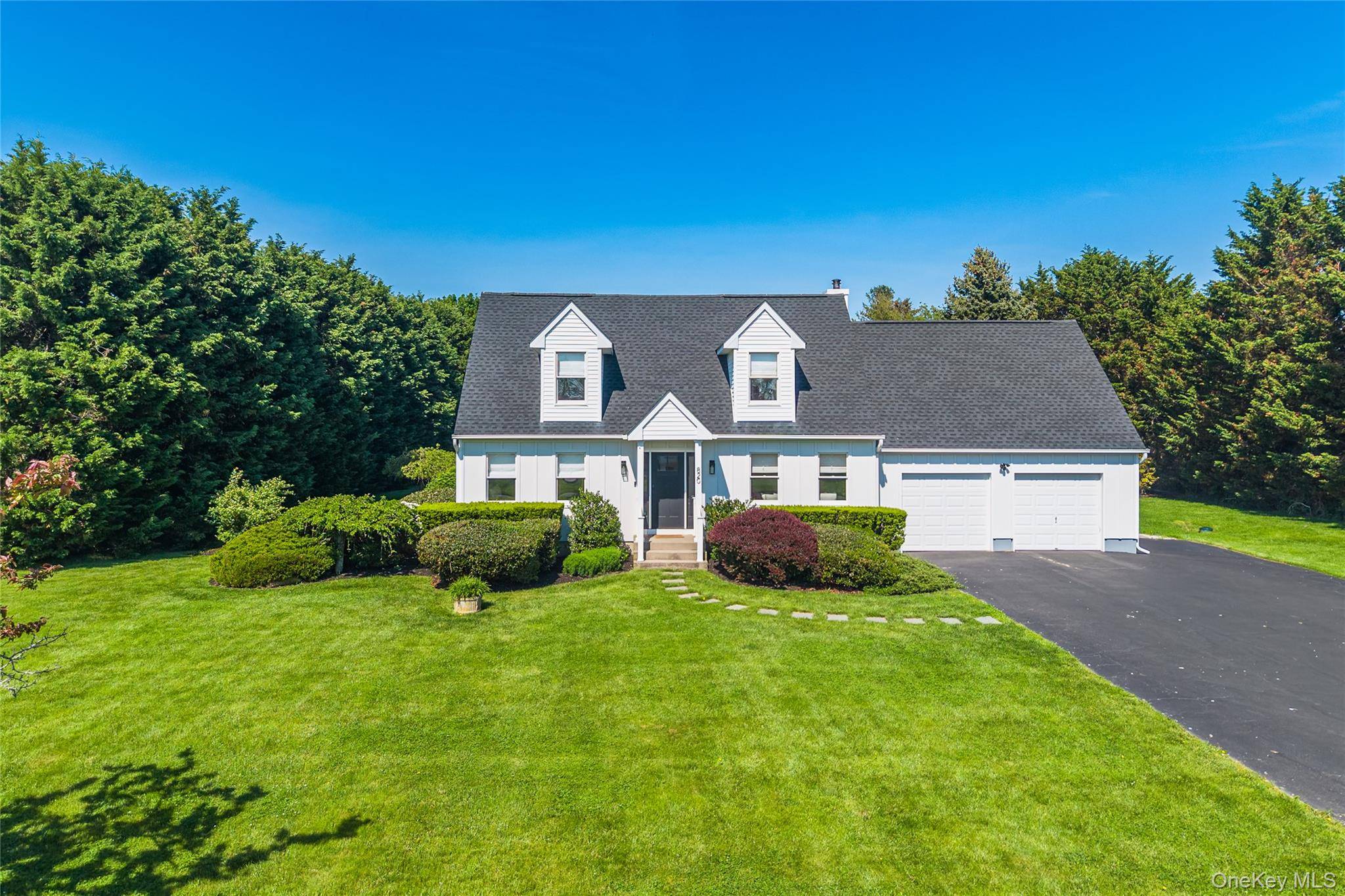 820 Gabriella CT, Mattituck, NY 11952