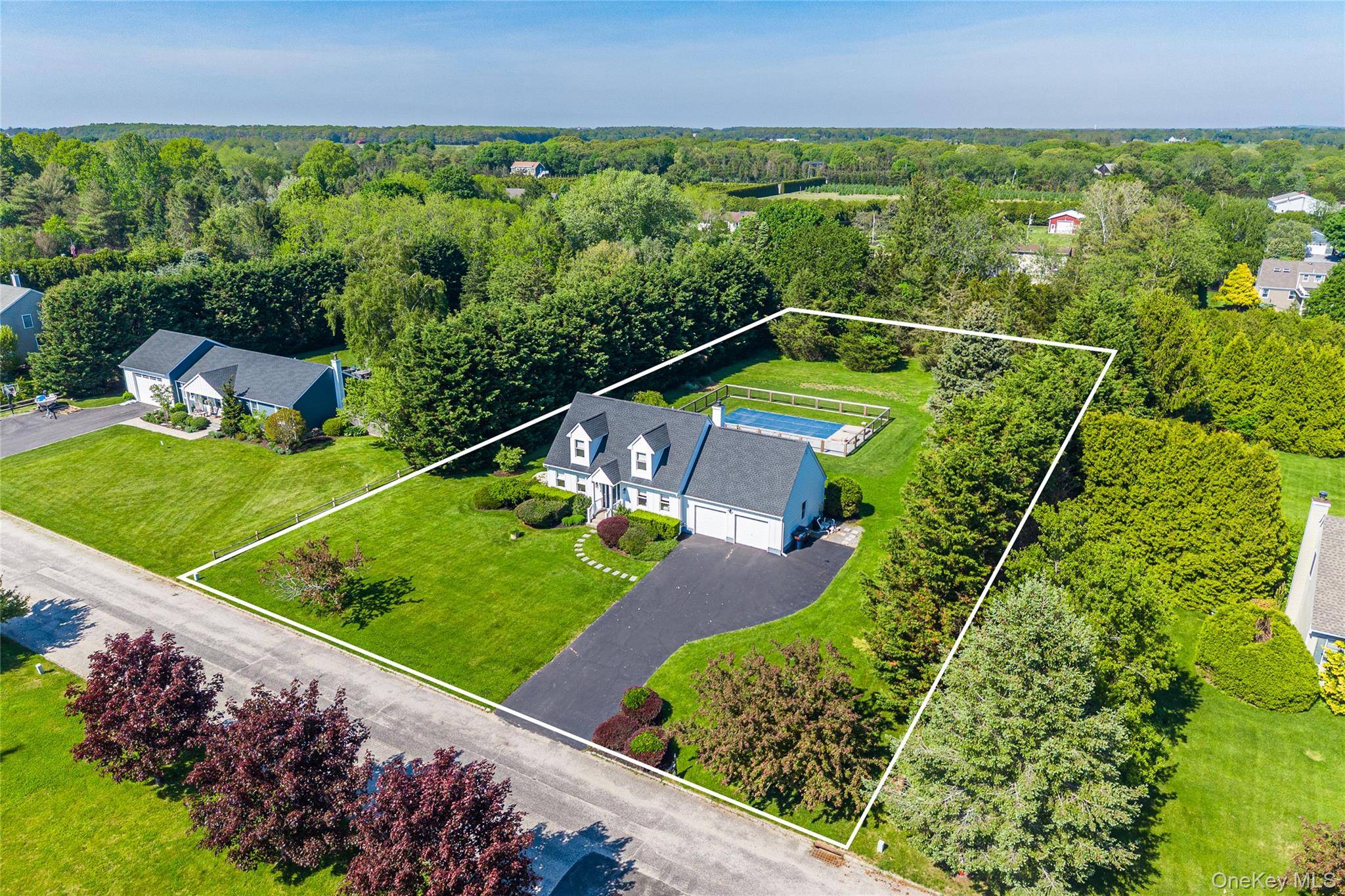 820 Gabriella CT, Mattituck, NY 11952