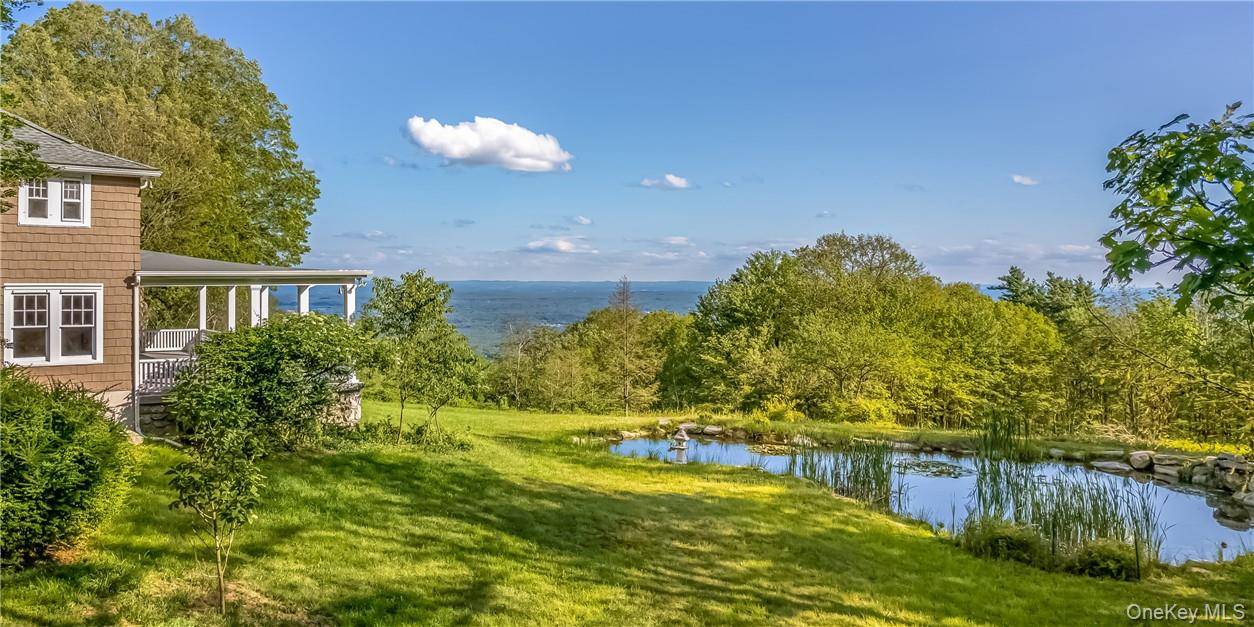 220 Vista Maria RD, Cragsmoor, NY 12420