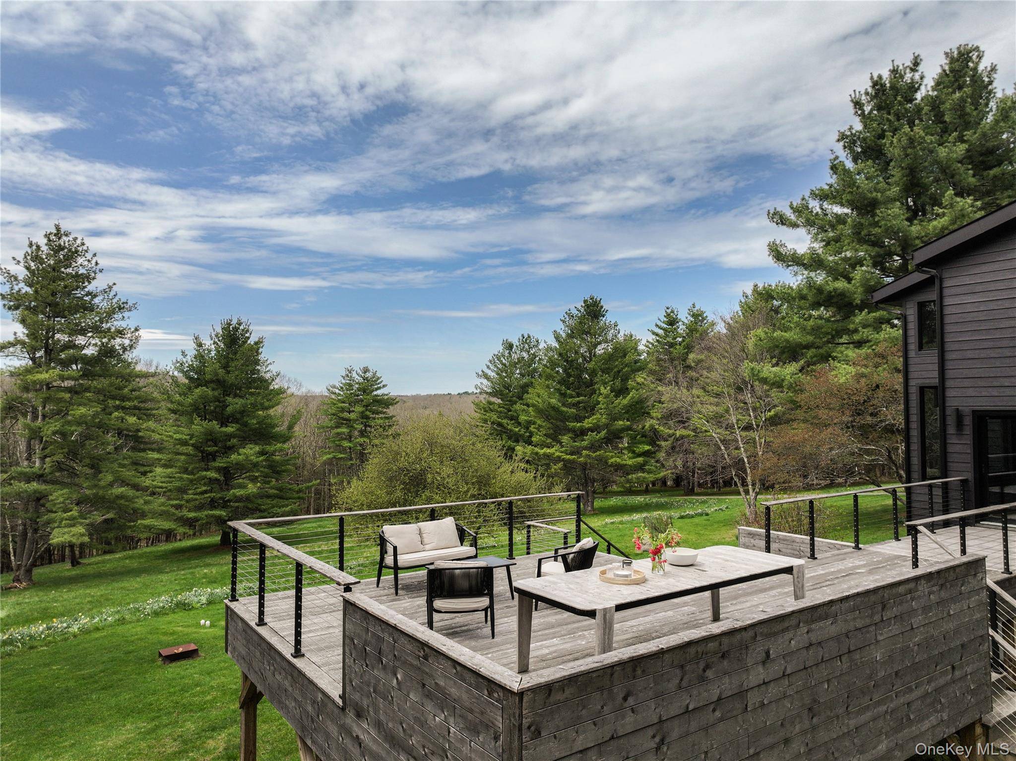 41 Chicory LN, Austerlitz, NY 12017