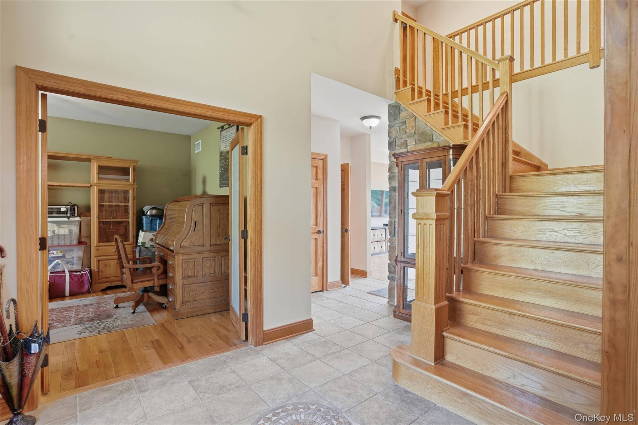 4 Rachel CT, Bloomingburg, NY 12721