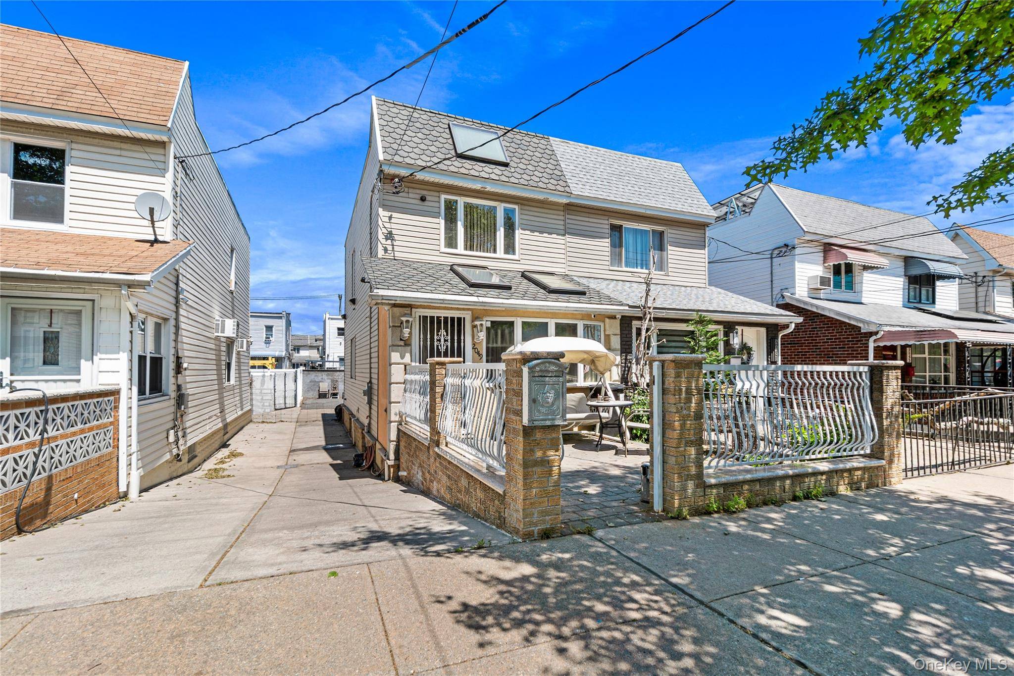 2049 E 71st ST, Brooklyn, NY 11234
