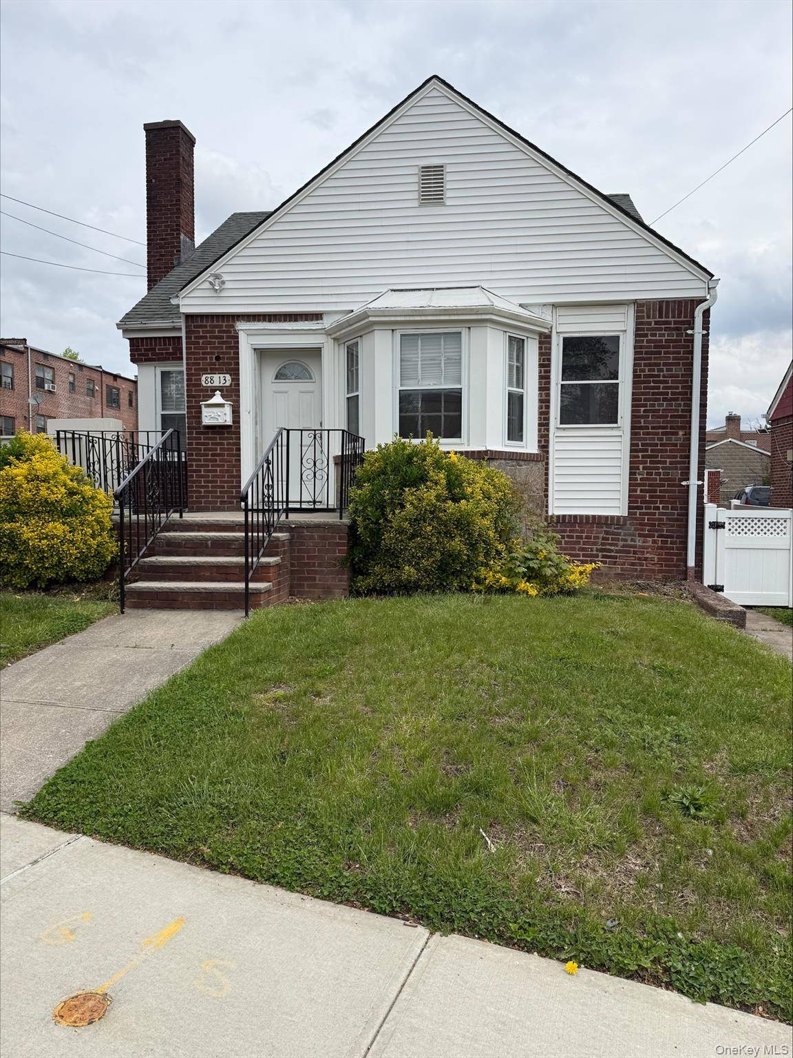 88-13 210th ST, Queens Village, NY 11427