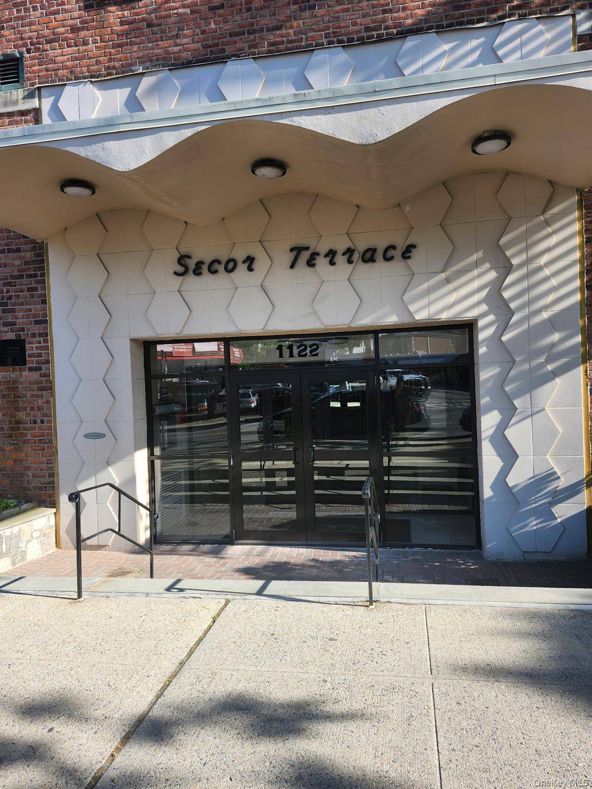 1122 Yonkers AVE #2H, Yonkers, NY 10704