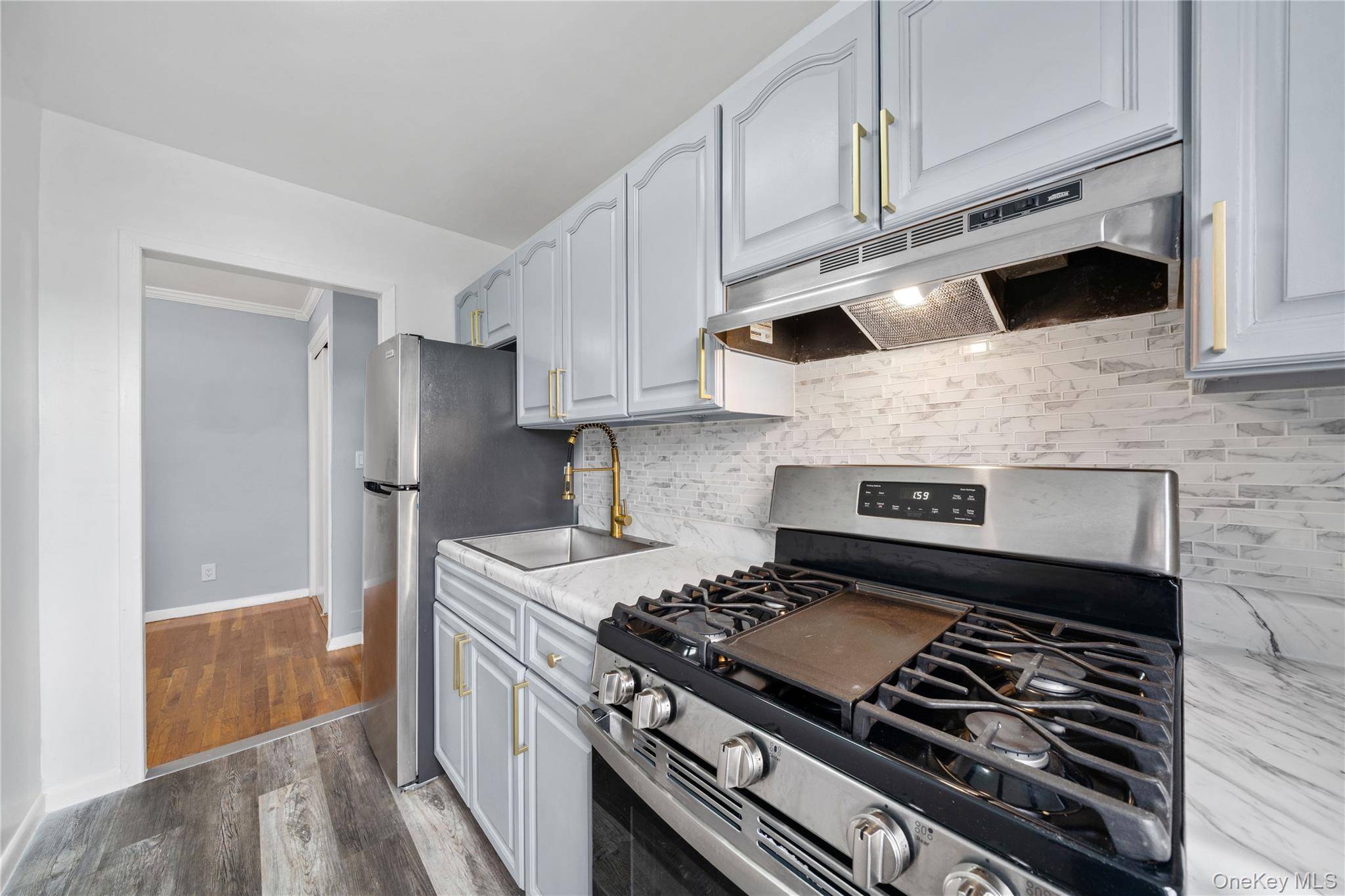 300 N Broadway #6G, Yonkers, NY 10701