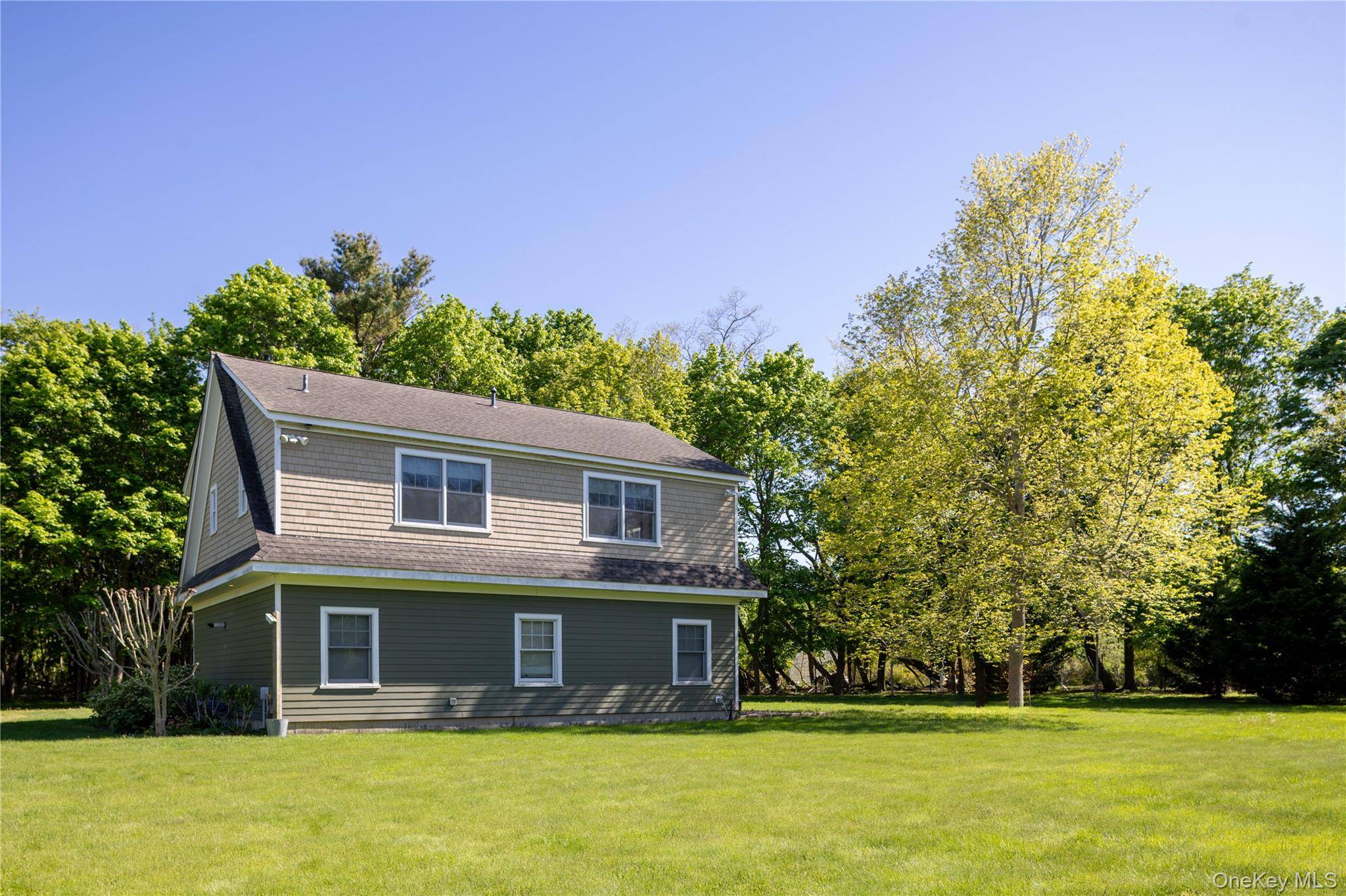 427 Sound RD, Greenport, NY 11944