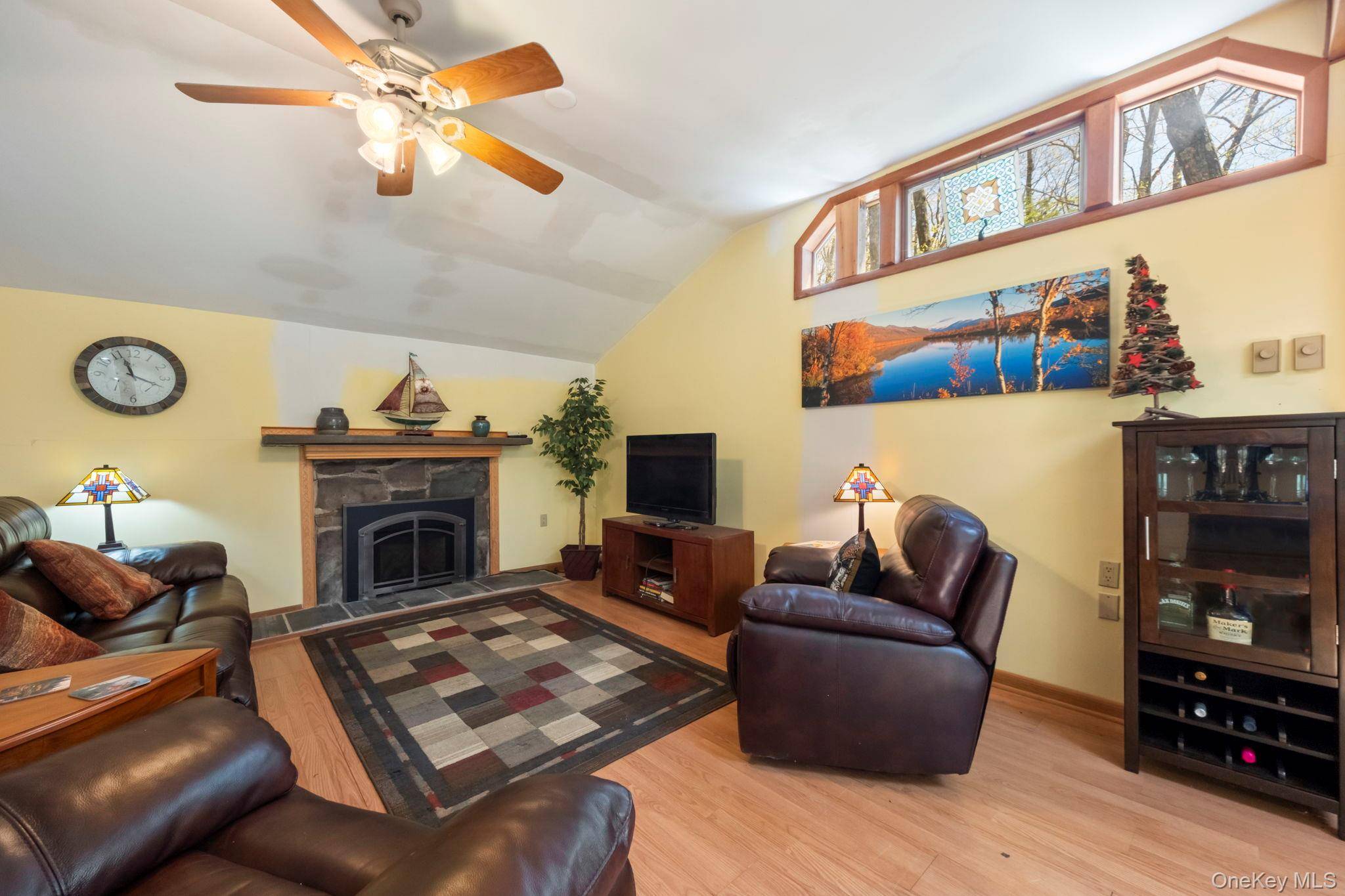 25 Canal RD, Wurtsboro, NY 12790
