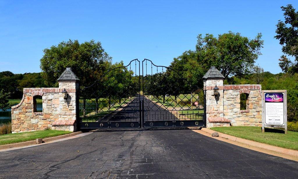 3600 Brook Valley DR, Edmond, OK 73049