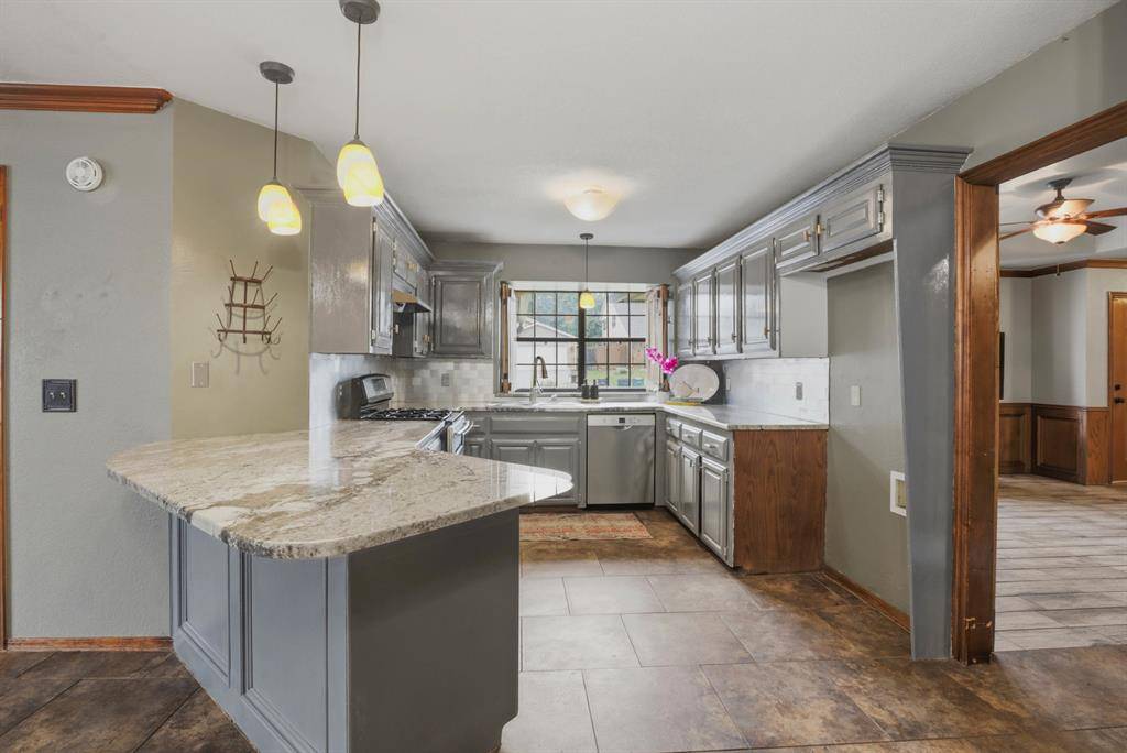 14125 Osage DR, Edmond, OK 73013