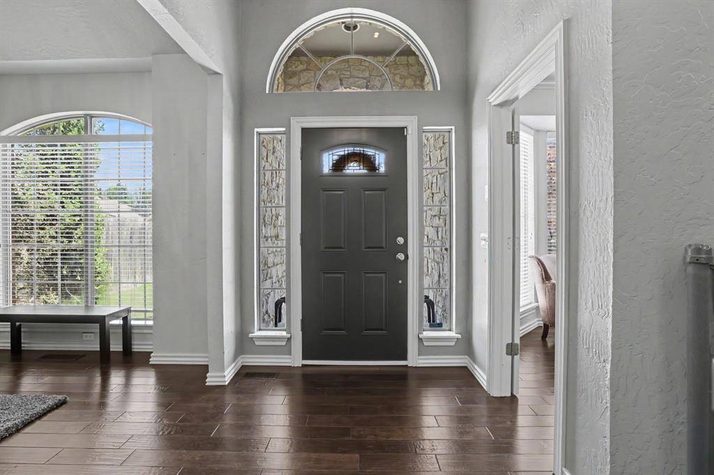 604 Winding Creek RD, Yukon, OK 73099