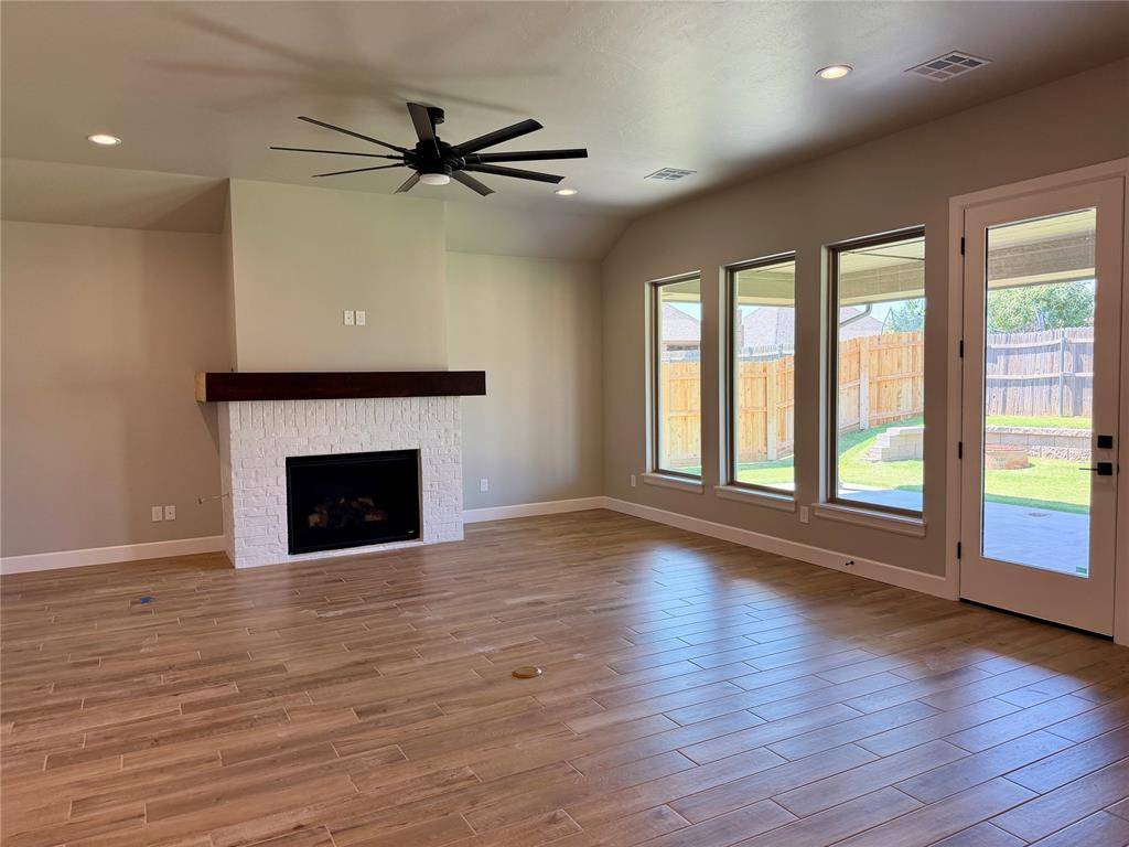 12801 Cobblestone Curve RD, Oklahoma City, OK 73142