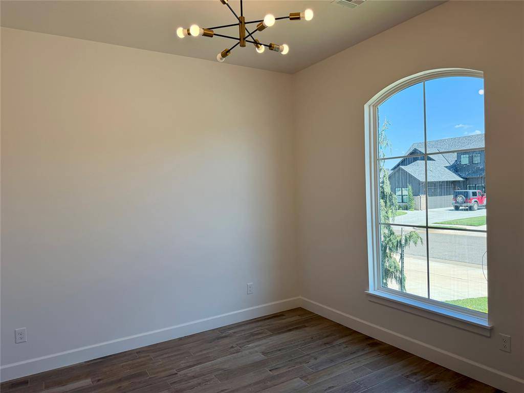 12805 Cobblestone Curve RD, Oklahoma City, OK 73142