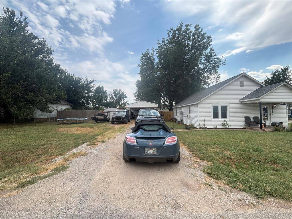 1224 Kaw ST, Perry, OK 73077