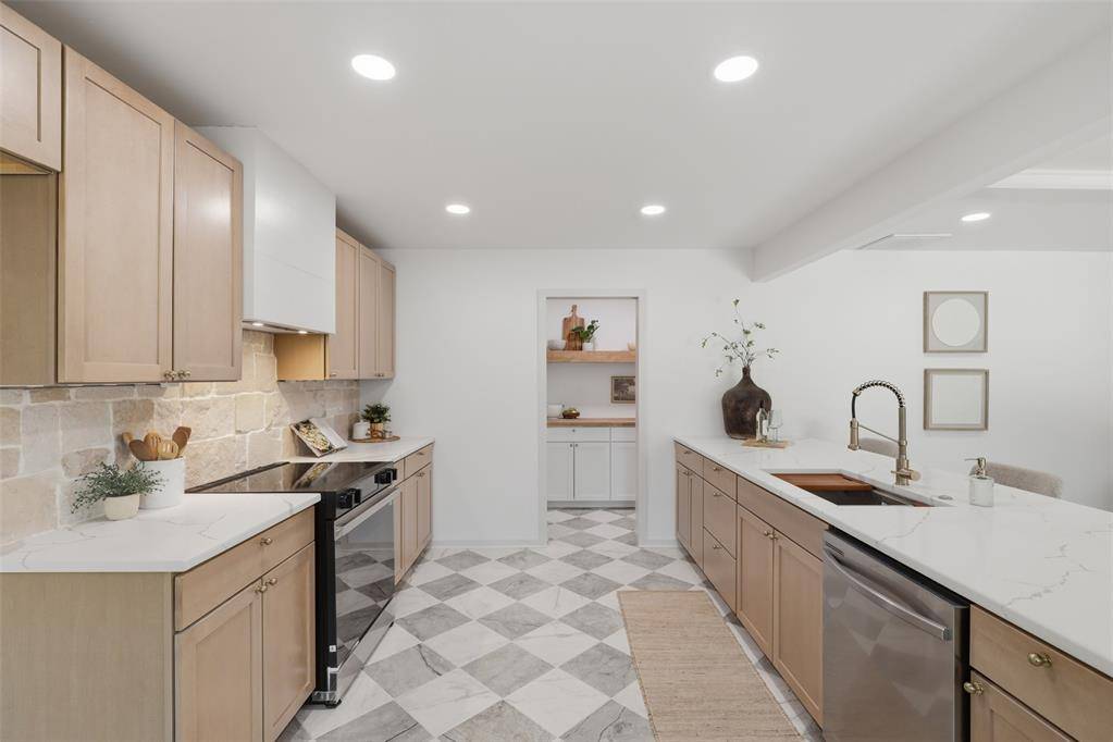 6708 Whitehall DR, Oklahoma City, OK 73132