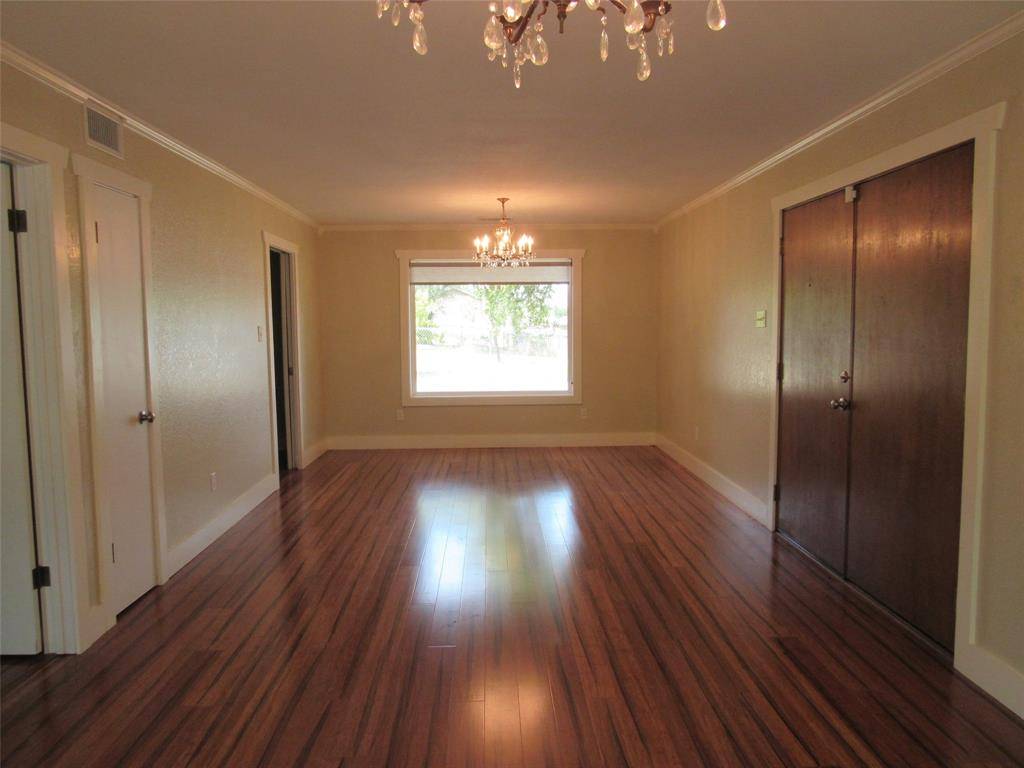 626 Friendly Oaks Drive, Bruceville, TX 76630