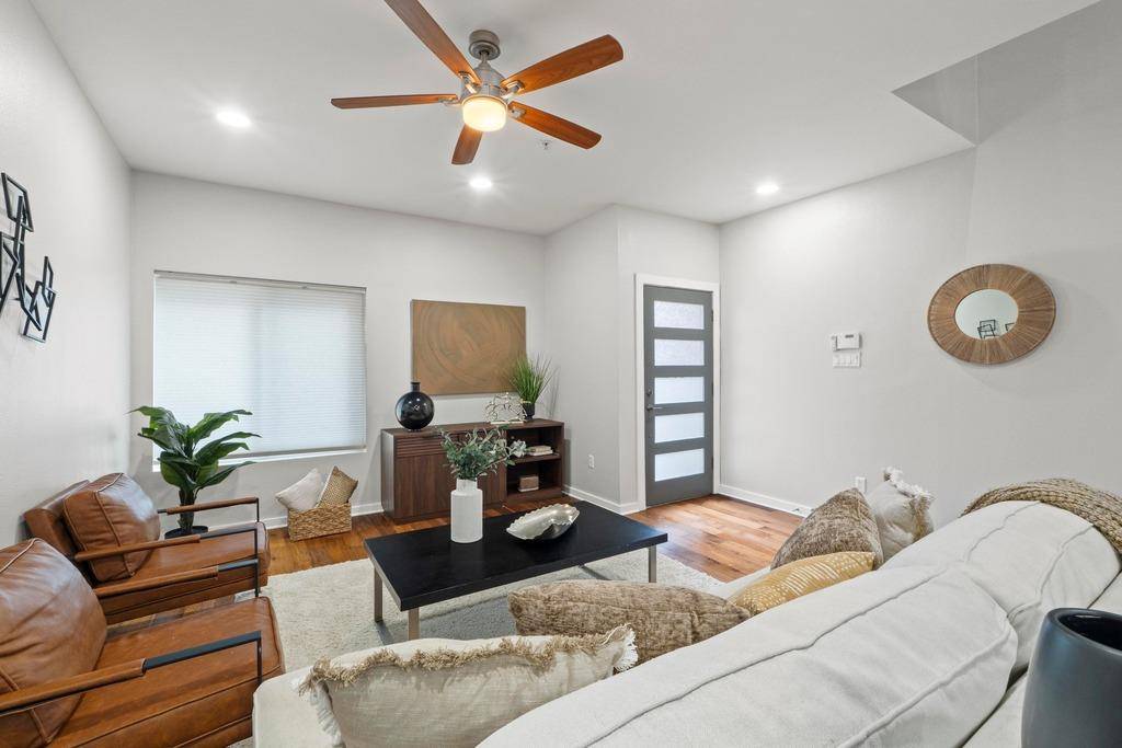 503 Swanee DR #19, Austin, TX 78752