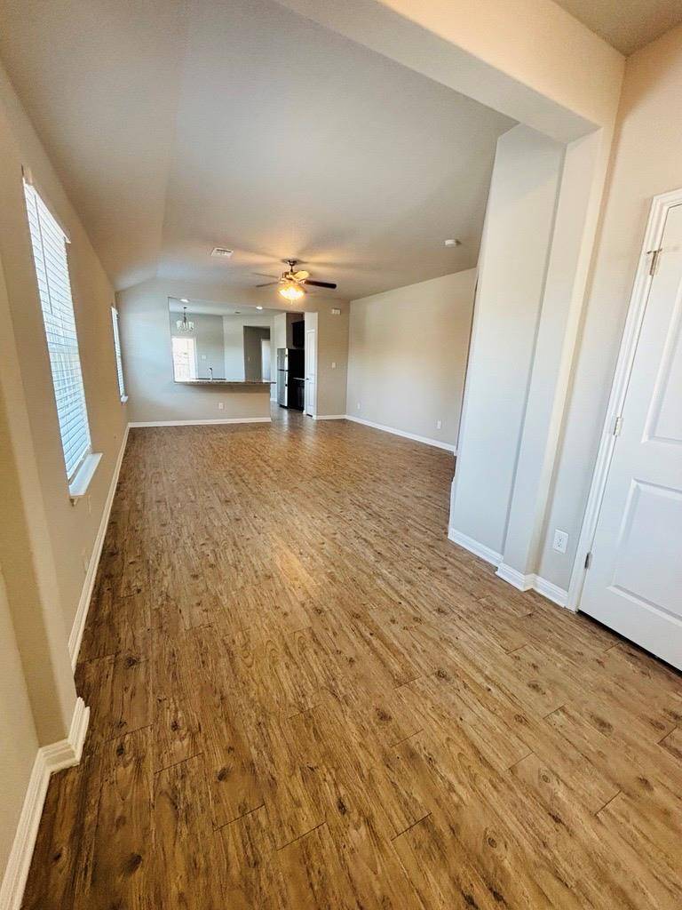 1404 Walden Pond DR, Pflugerville, TX 78660