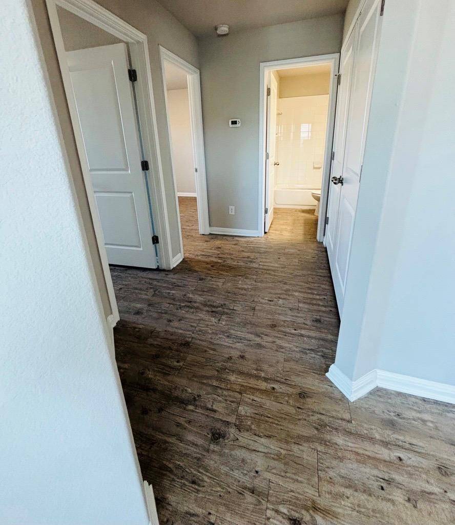 1404 Walden Pond DR, Pflugerville, TX 78660