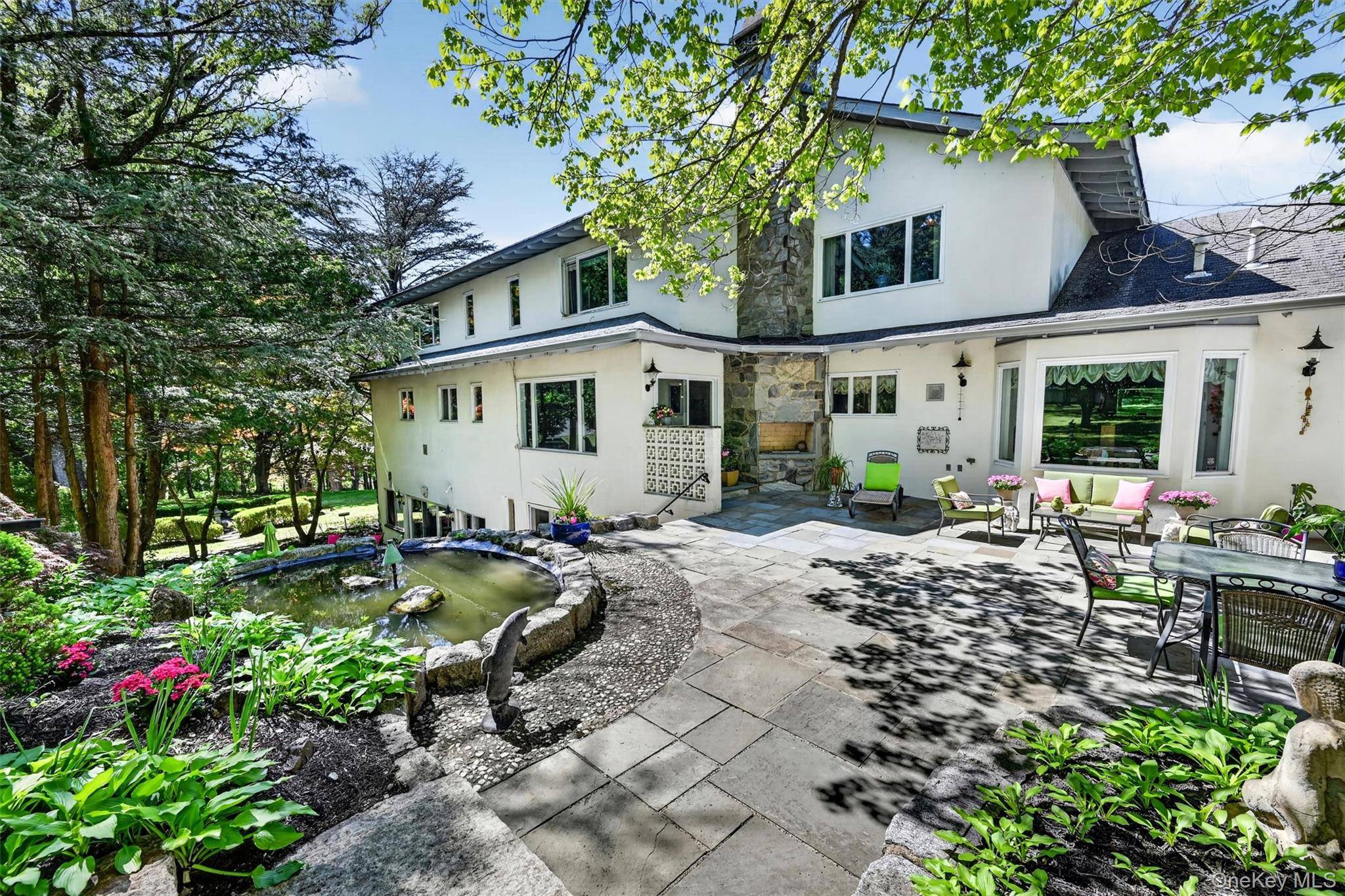 20 Moriah LN, Montebello, NY 10901