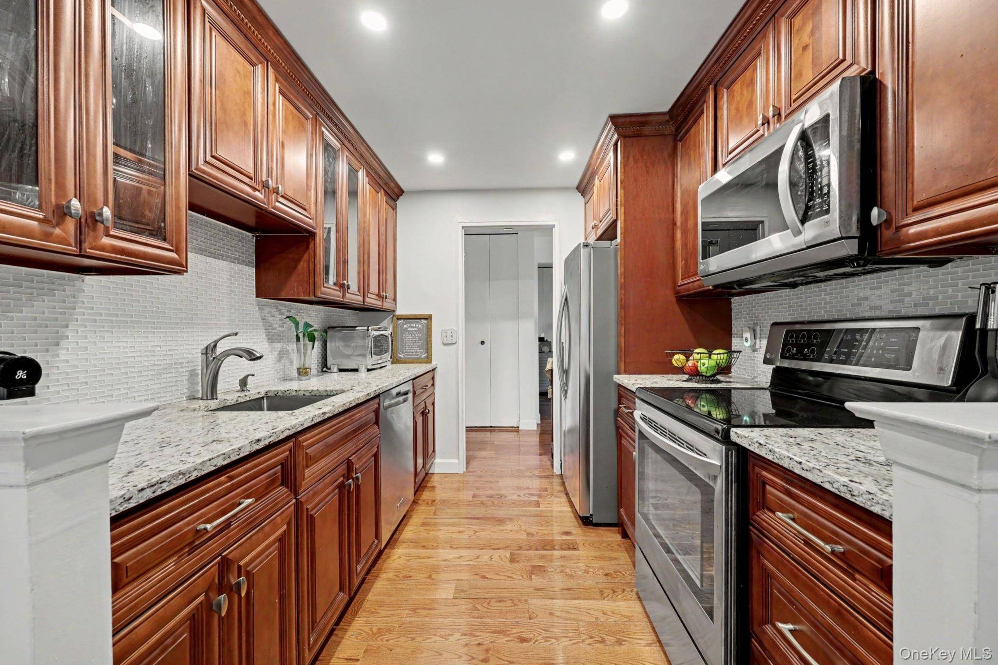 500 High Point DR #810, Hartsdale, NY 10530