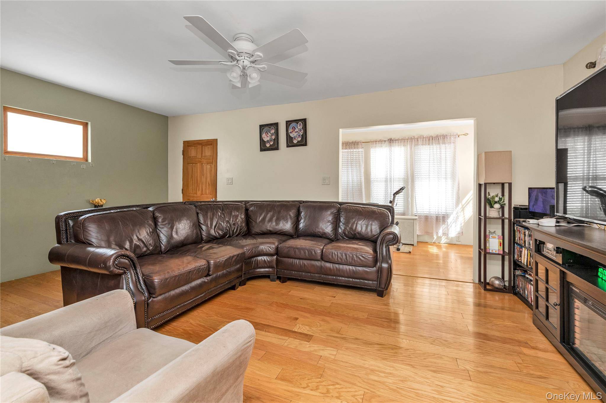 21208 Murdock AVE, Queens Village, NY 11429