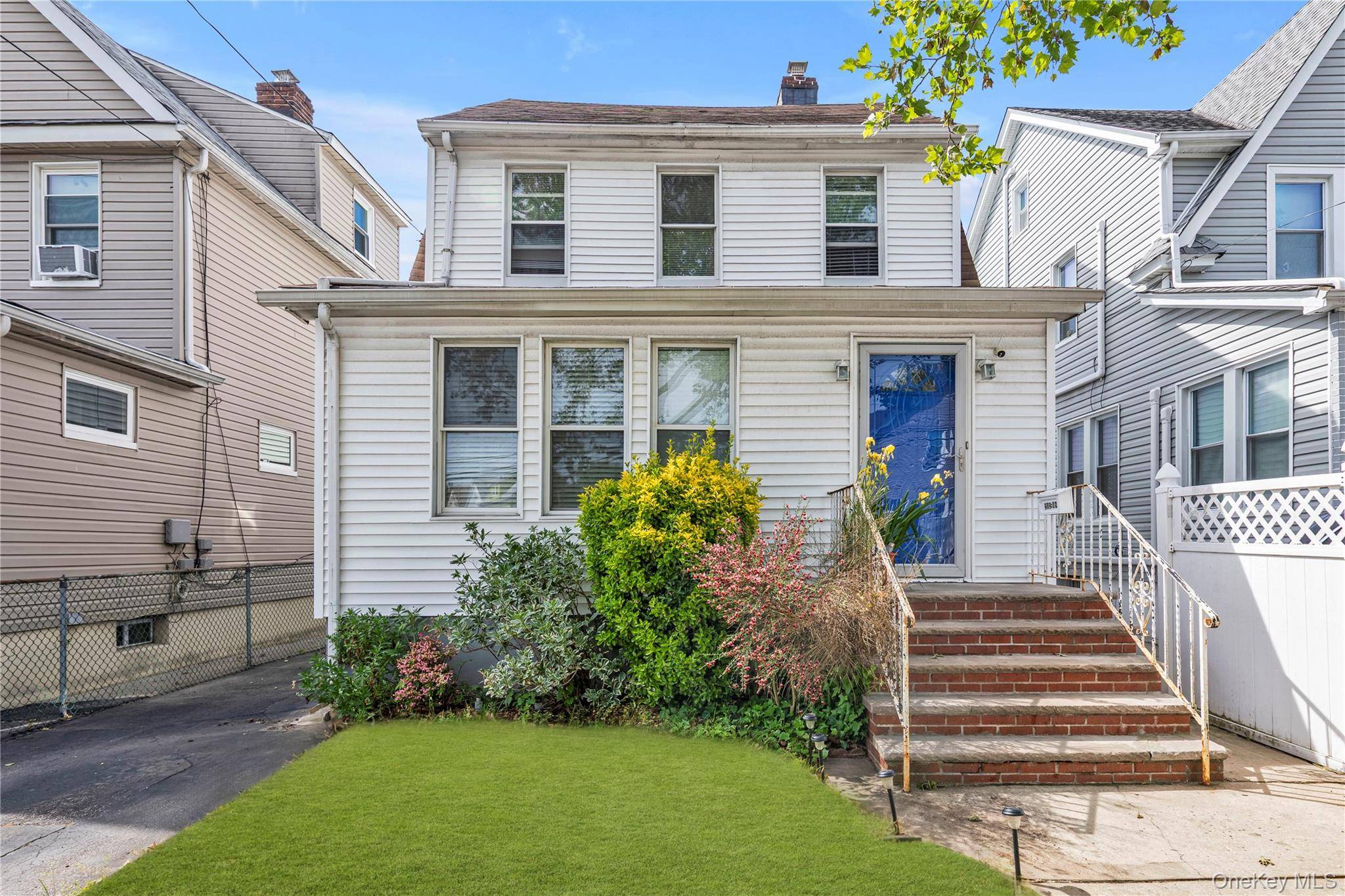 21208 Murdock AVE, Queens Village, NY 11429