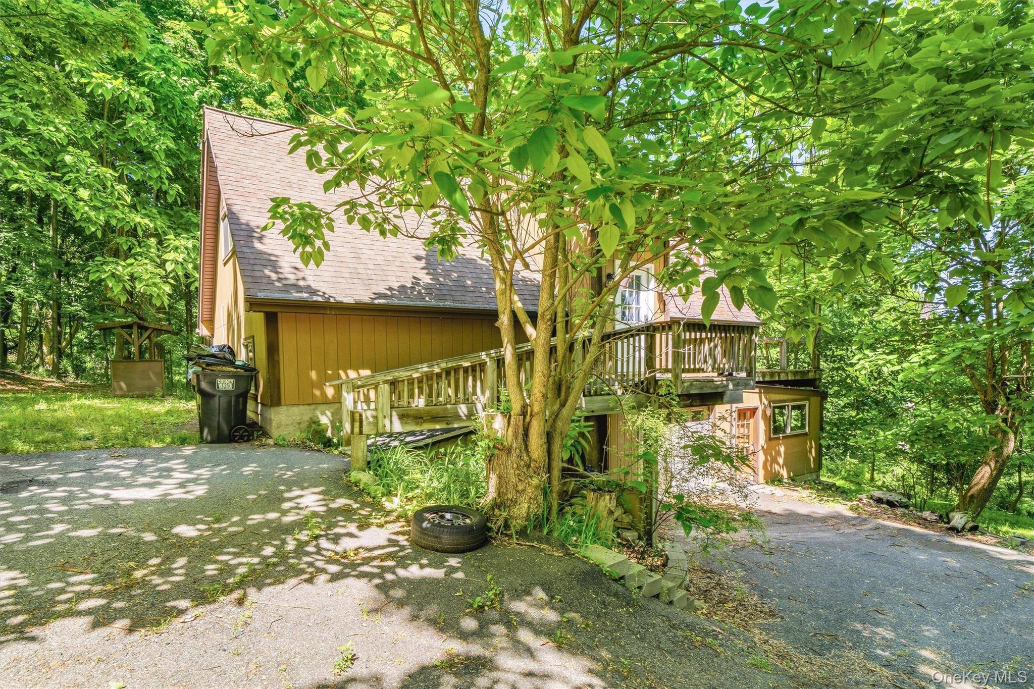 65 Old Turnpike RD, Bloomingburg, NY 12721