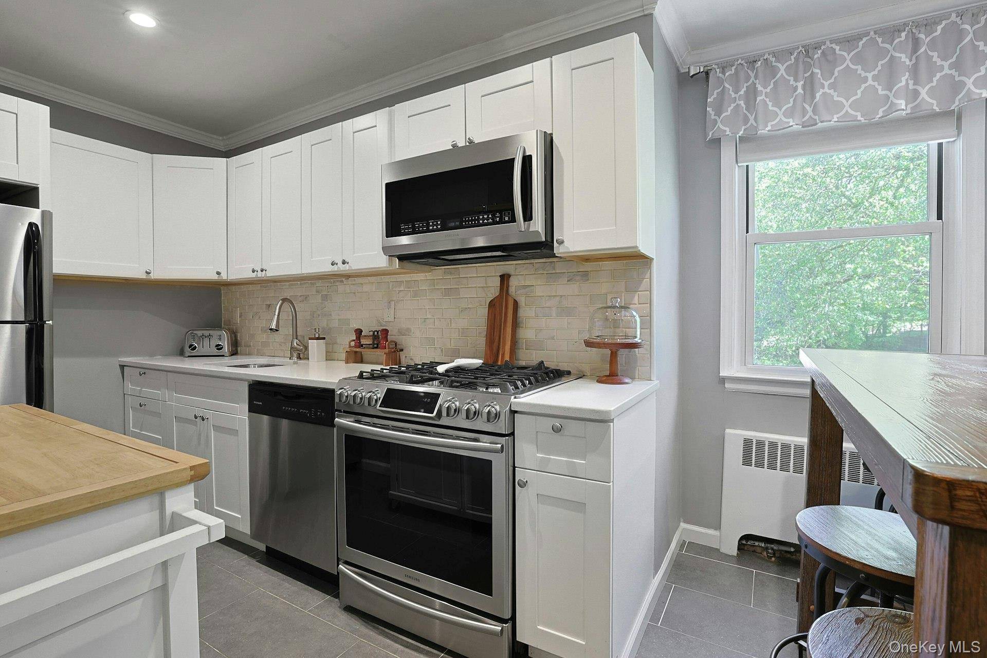 15 Bryant Crescent #2G, White Plains, NY 10605