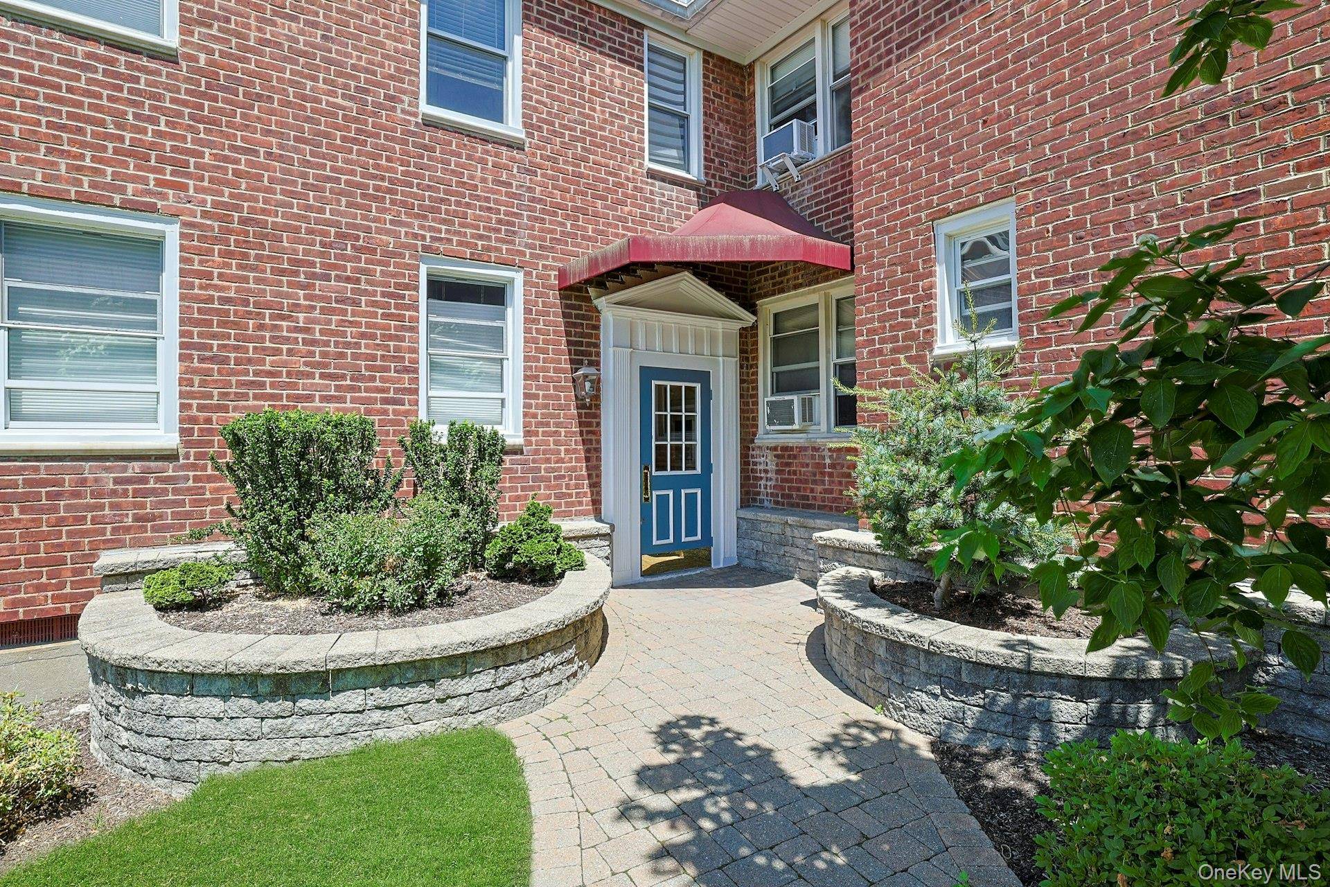 15 Bryant Crescent #2G, White Plains, NY 10605