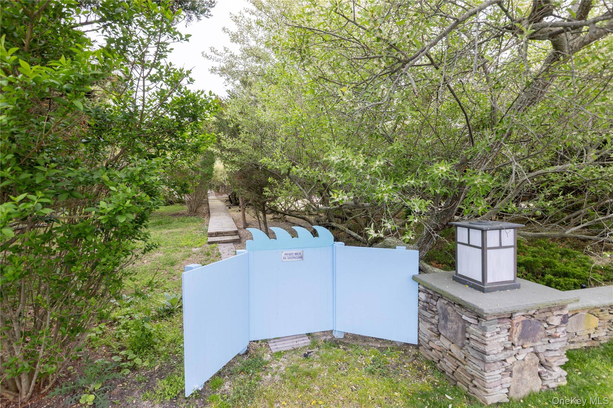 398 Dune RD, Westhampton Beach, NY 11978