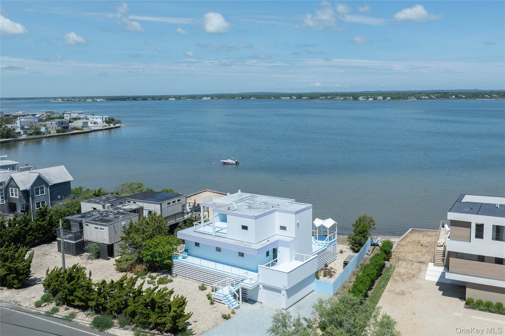 398 Dune RD, Westhampton Beach, NY 11978