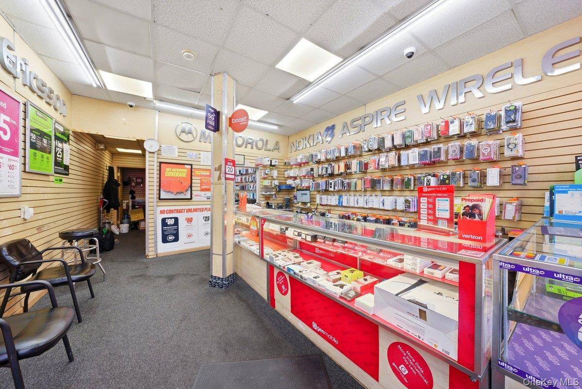 975 McLean AVE, Yonkers, NY 10704