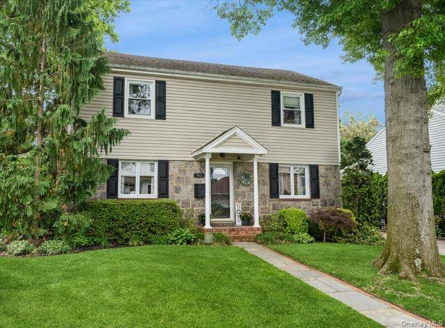163 Tullamore RD, Garden City, NY 11530